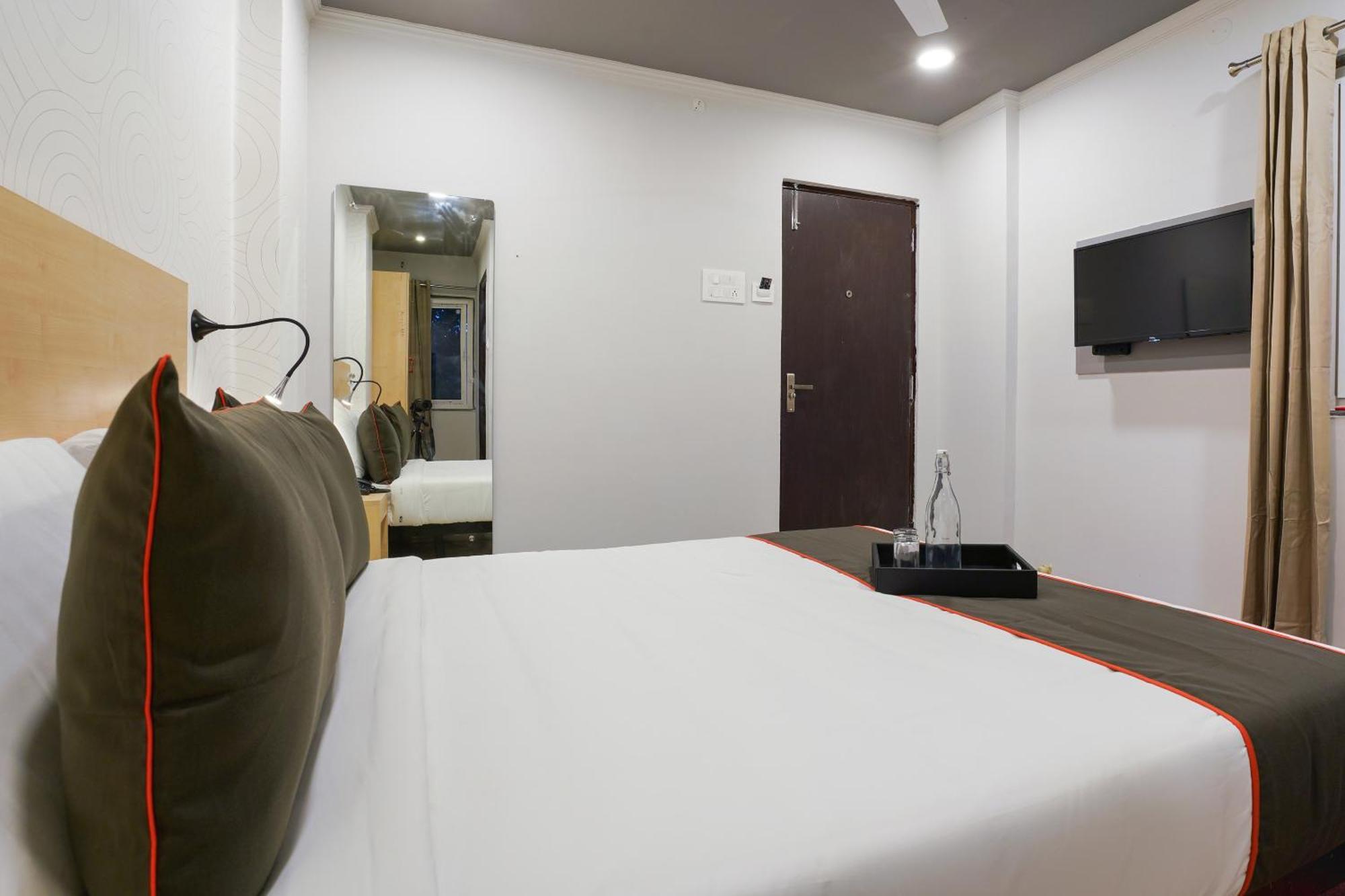 Fabhotel The Cinco Primera - Nr Kbr Park, Banjara Hills Hyderabad Esterno foto