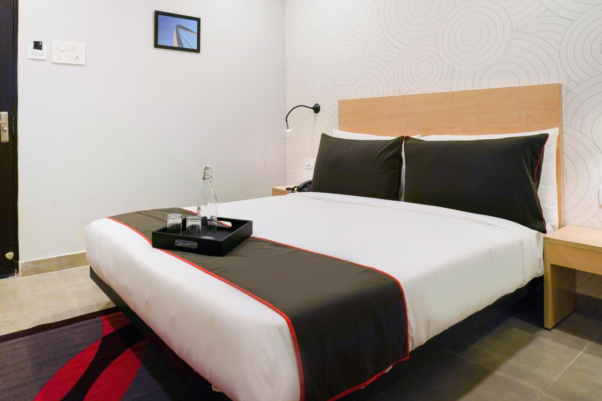 Fabhotel The Cinco Primera - Nr Kbr Park, Banjara Hills Hyderabad Esterno foto