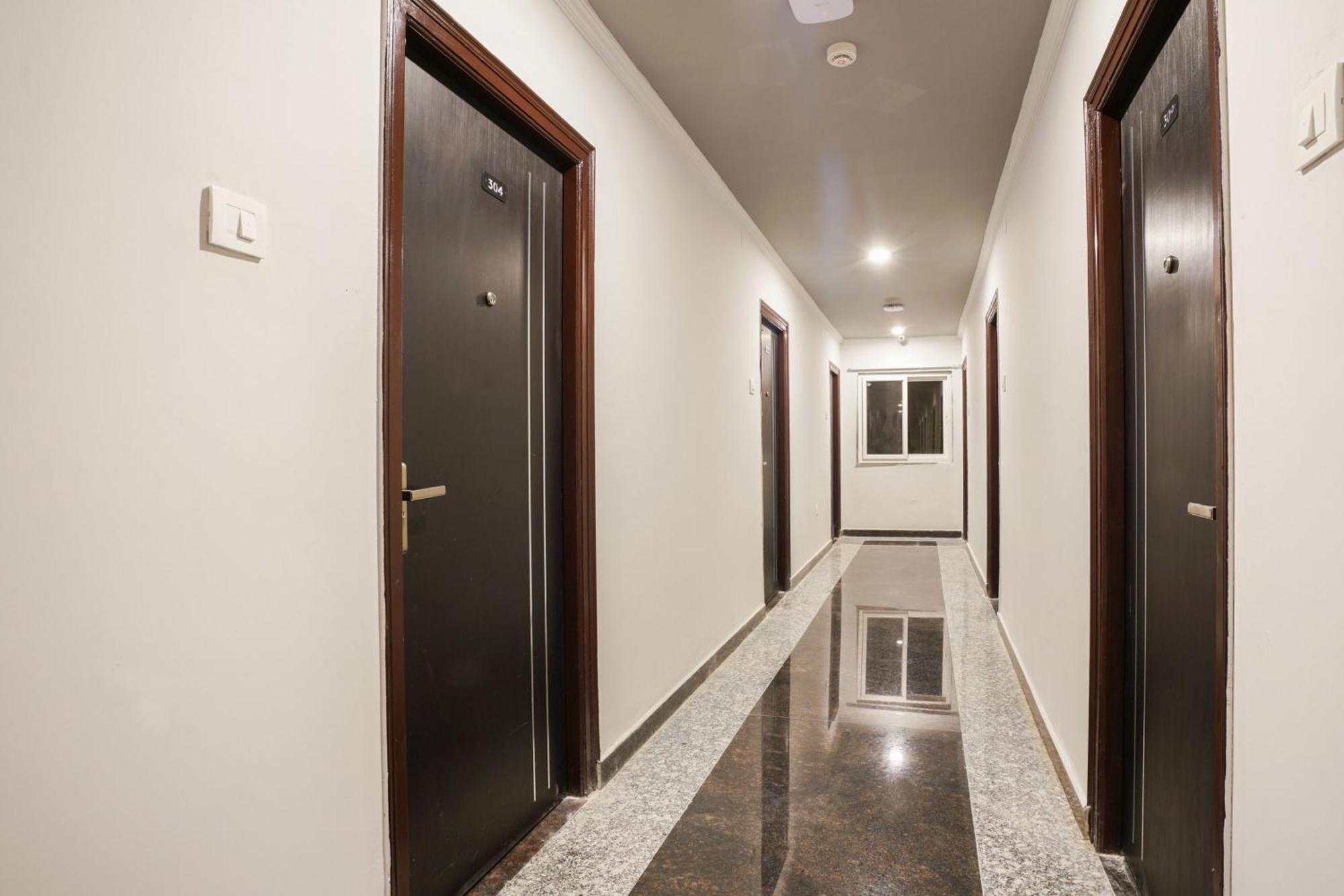 Fabhotel The Cinco Primera - Nr Kbr Park, Banjara Hills Hyderabad Esterno foto