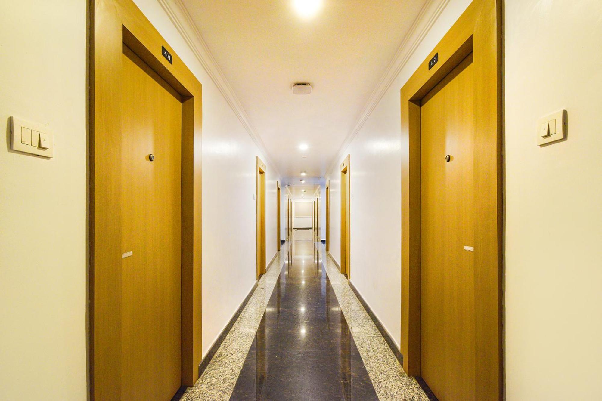 Fabhotel The Cinco Primera - Nr Kbr Park, Banjara Hills Hyderabad Esterno foto