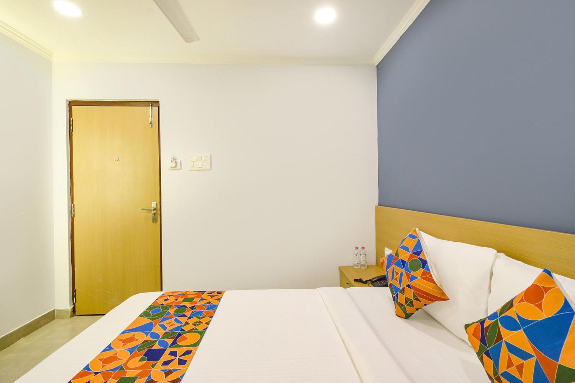 Fabhotel The Cinco Primera - Nr Kbr Park, Banjara Hills Hyderabad Esterno foto