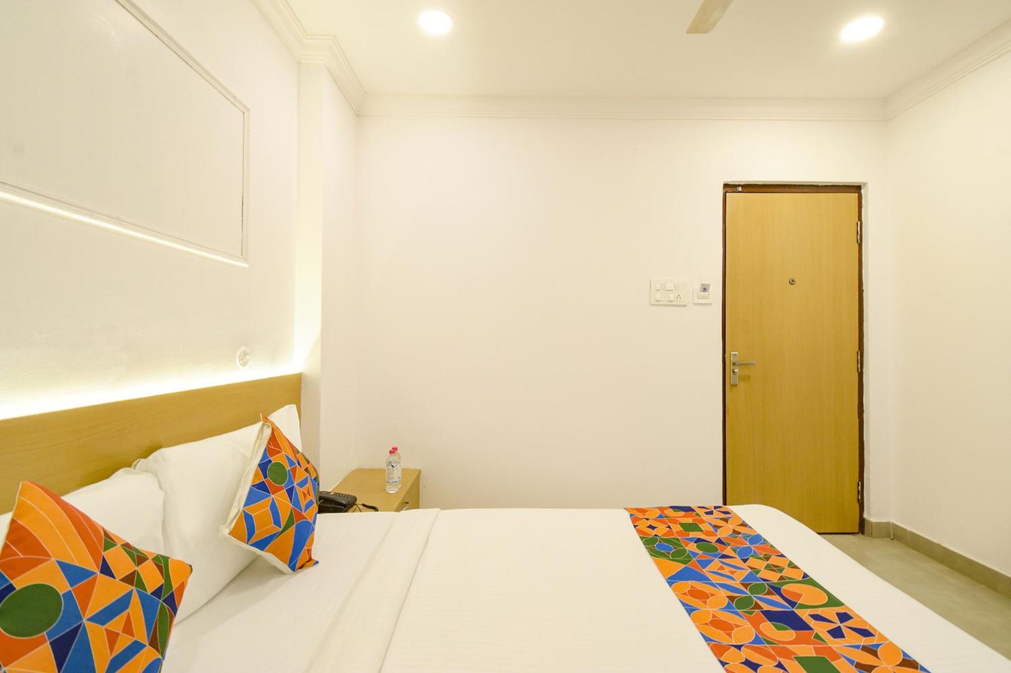 Fabhotel The Cinco Primera - Nr Kbr Park, Banjara Hills Hyderabad Esterno foto